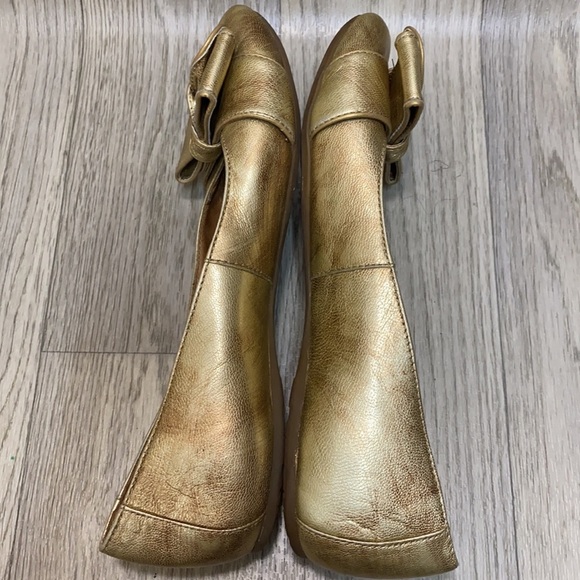 🍁2/$25 🍁 BORN Flats - Picture 5 of 9